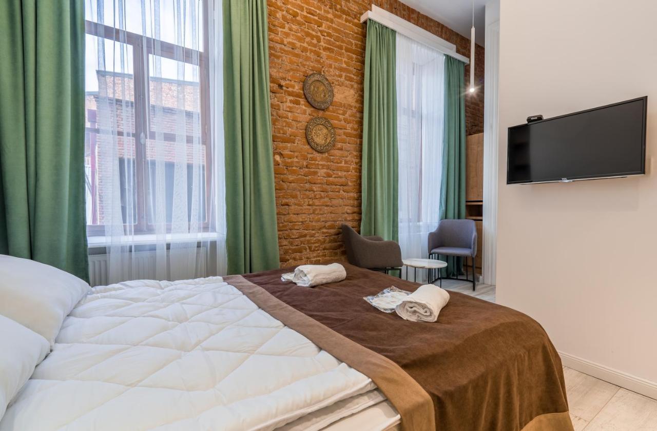 Mini Hotel On Aghmashenebeli Ave Tbilisi Buitenkant foto